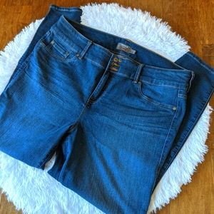 NWOT Torrid super stretch jegging tall jeans